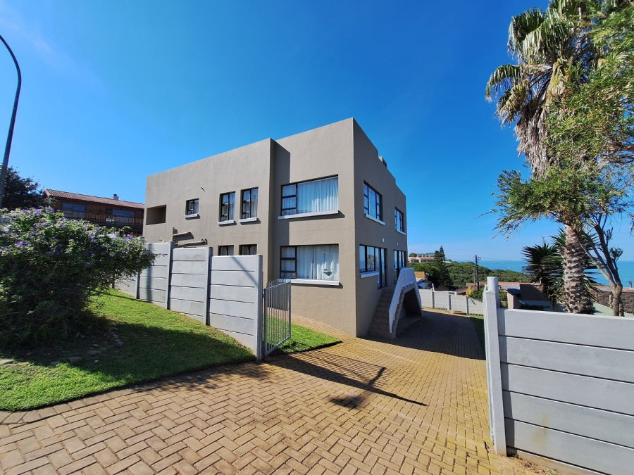 4 Bedroom Property for Sale in Dana Bay Western Cape